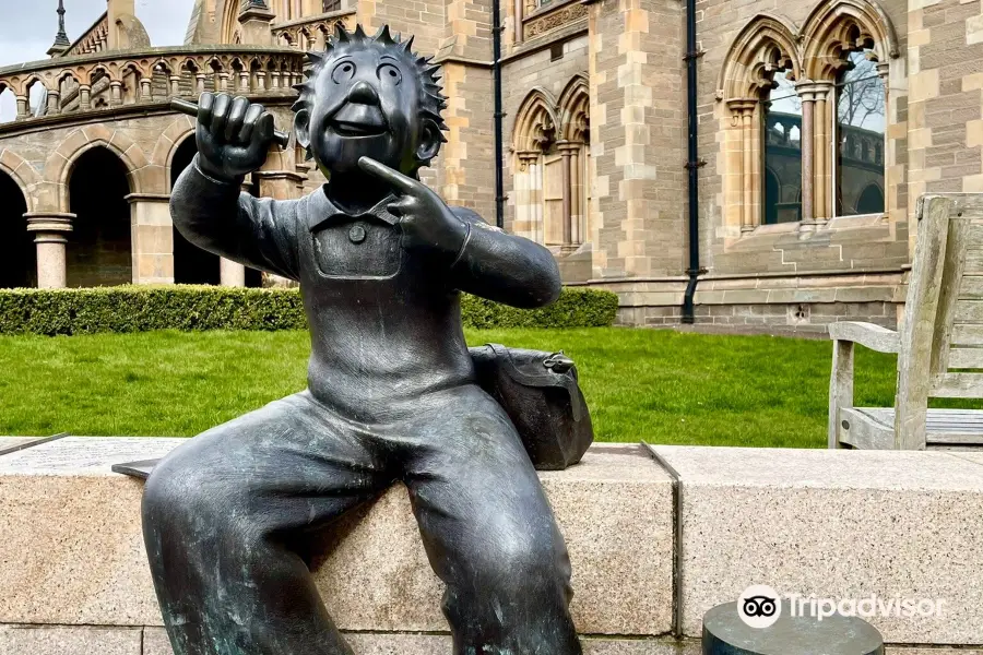 Oor Wullie Bronze Statue