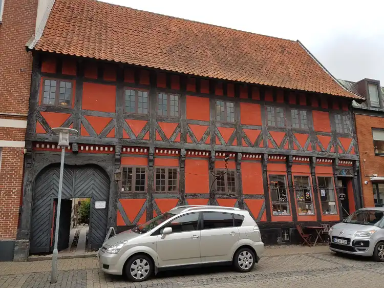Hotels near Farvergaarden
