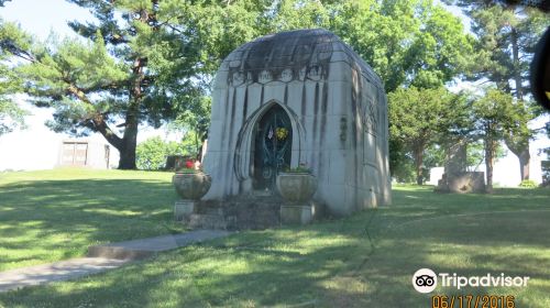 Lindenwood Cemetery