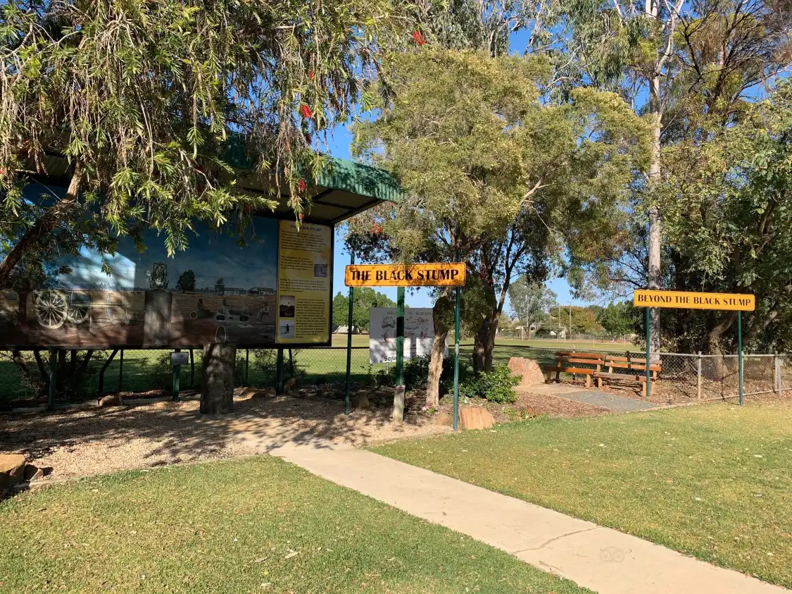 Hotels near The Black Stump