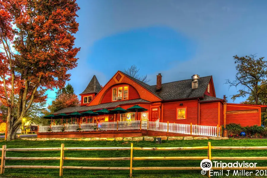 Catskill Distilling Company @ the Dancing Cat Saloon