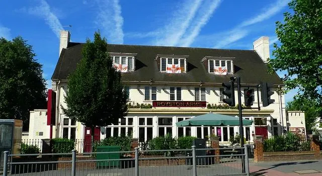 The Royston Arms