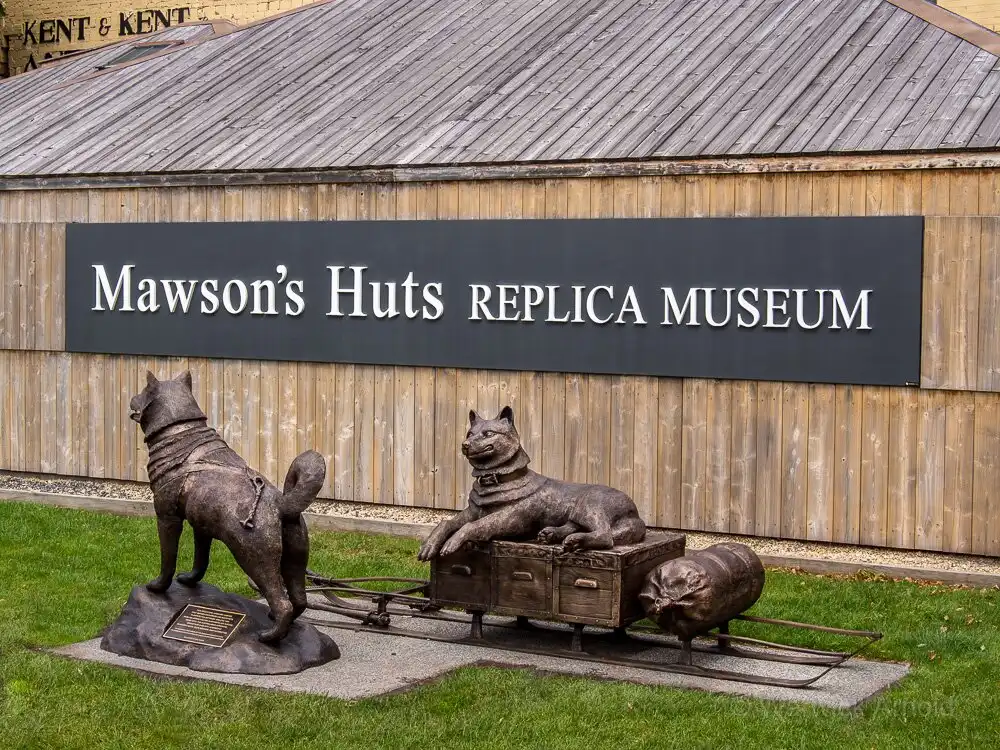 Hotels near Mawson's Huts Replica Museum