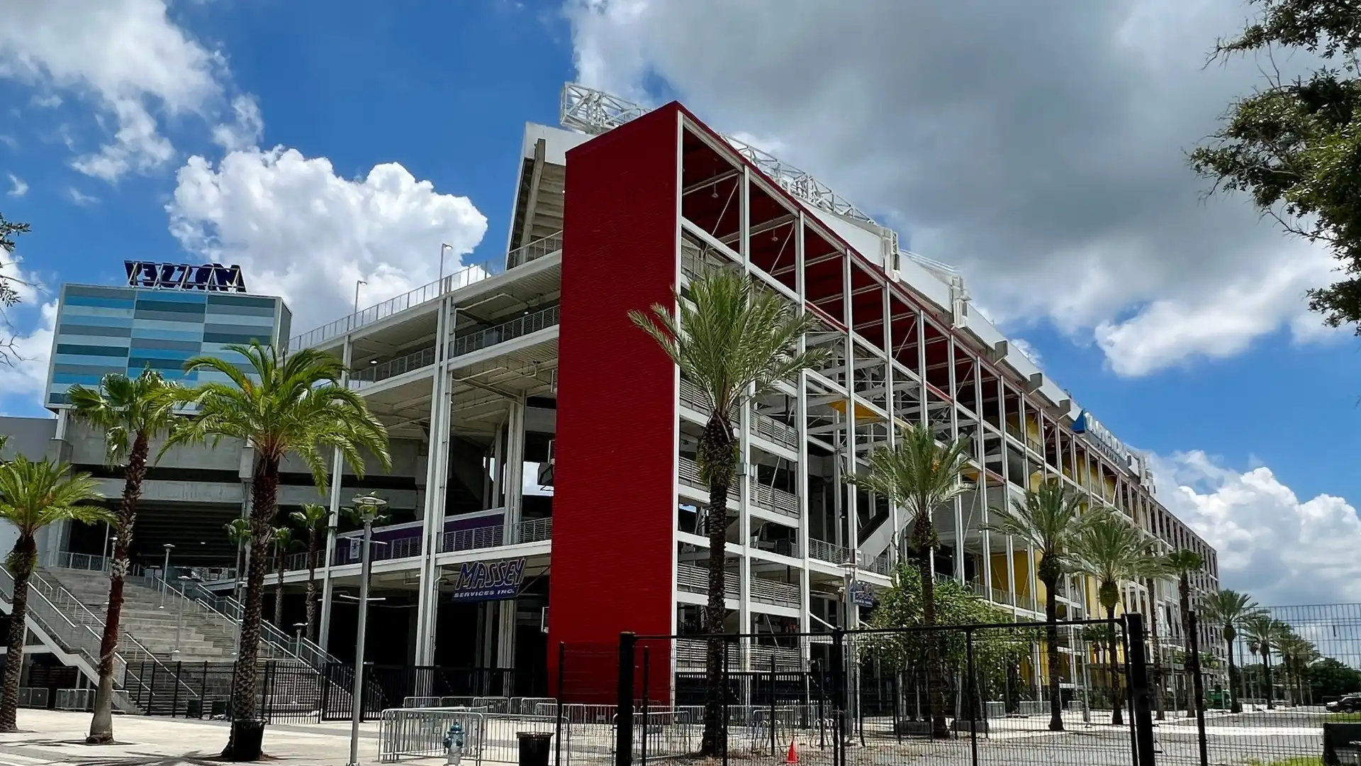 Hotels near Camping World Stadium