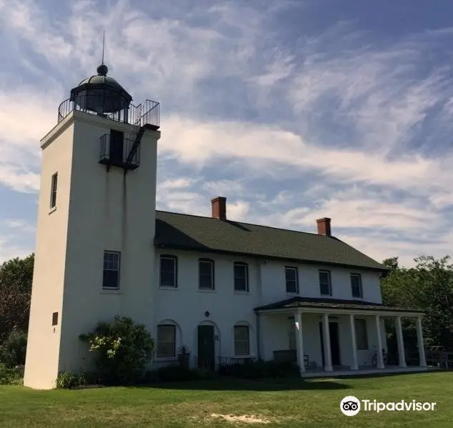 Horton Point Lighthouse Nautical Museum