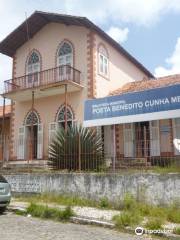 Biblioteca Municipal Poeta Benedito Cunha Melo