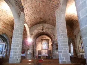 Église Saint-Léger de Cheylade