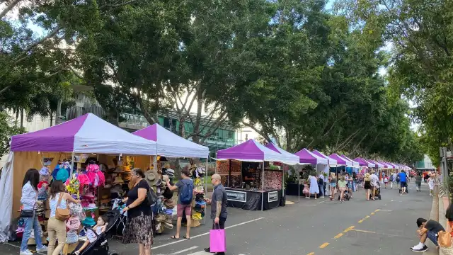 鄰近南岸公園集市的酒店
