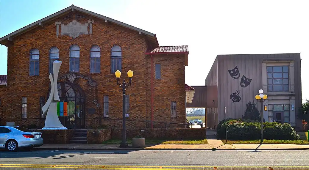 Hotels near Bossier Arts Council