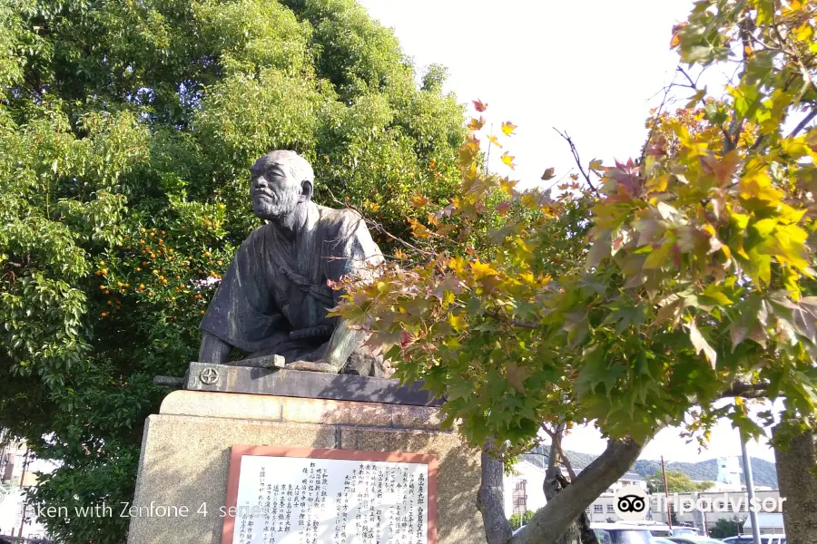 Statue of Takayama Hikokurō