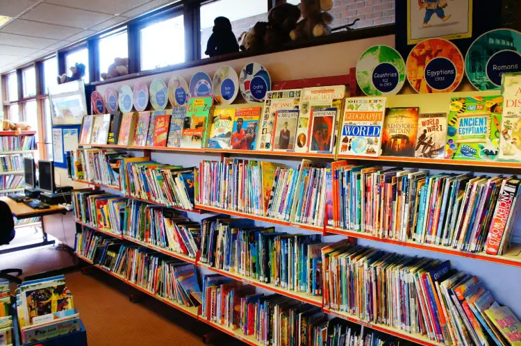 Отели рядом с достопримечательностью «Southend Central Library at The Forum»