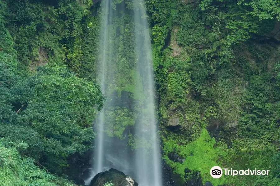 Sugaruga Falls