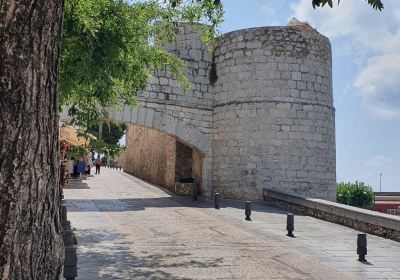 Puerta De Sant Pere