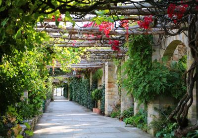 Hever Castle & Gardens