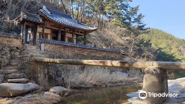 Manhyujeong Pavilion