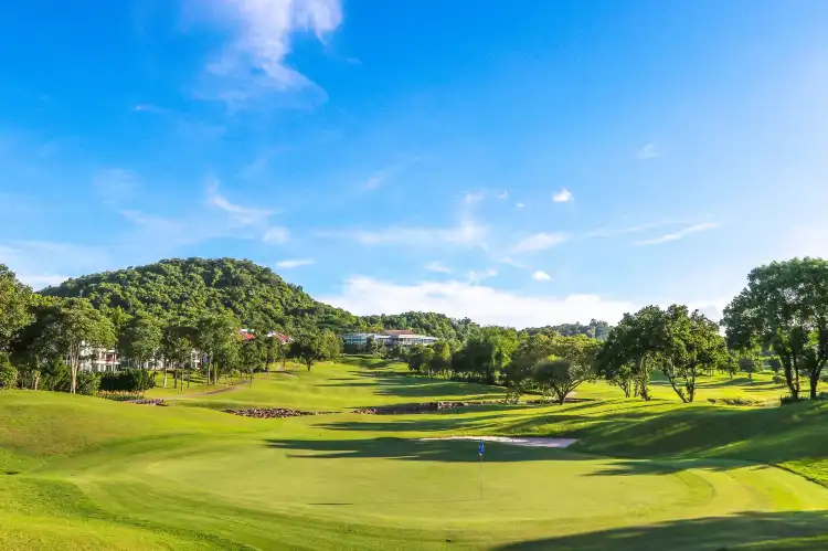 Hotels near Laem Chabang International Country Club