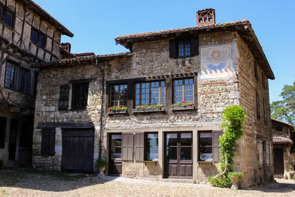3_Medieval city of Pérouges