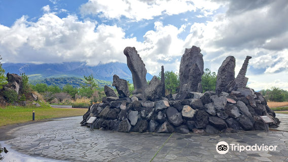 "Portrait of a Shout" Monument