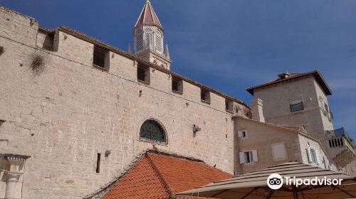 Kamerlengo Castle