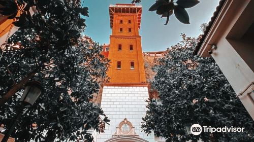 İzmir Historical Elevator Building