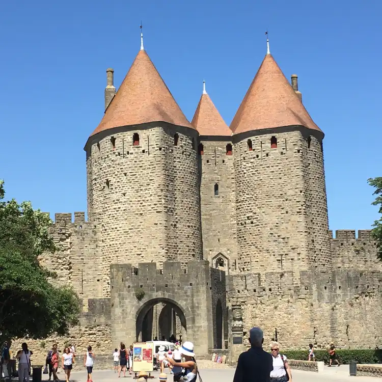 Hotels near Museum of the Middle Ages