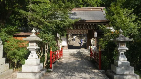 Takakura Shrine