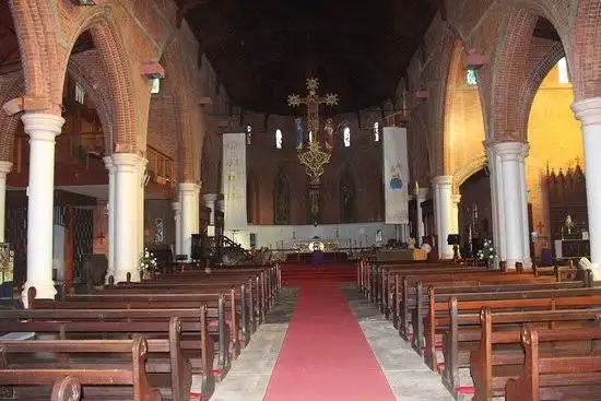Hotel dekat St James Cathedral