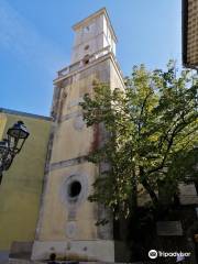 Torre Civica (Torre dell'orologio) e fontana del Gavitone