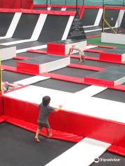 Mega Air Trampoline Arena