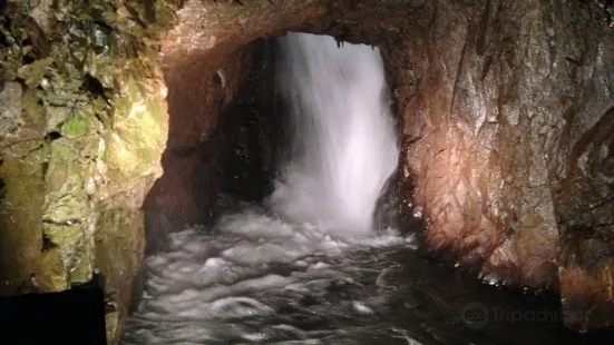 Thunderhead Falls