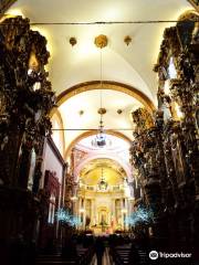 Parroquia del Sagrado Corazón de Jesús "Templo de Santa Clara"