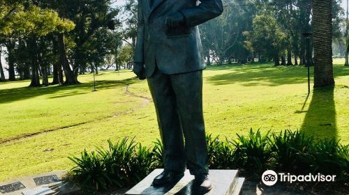 Monumento al Dr. Raul Alfonsin