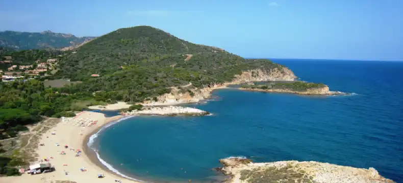 Hotels near Chia Beach