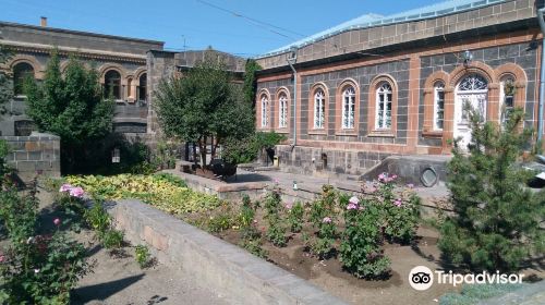 Hovhannes Shiraz Home and Museum