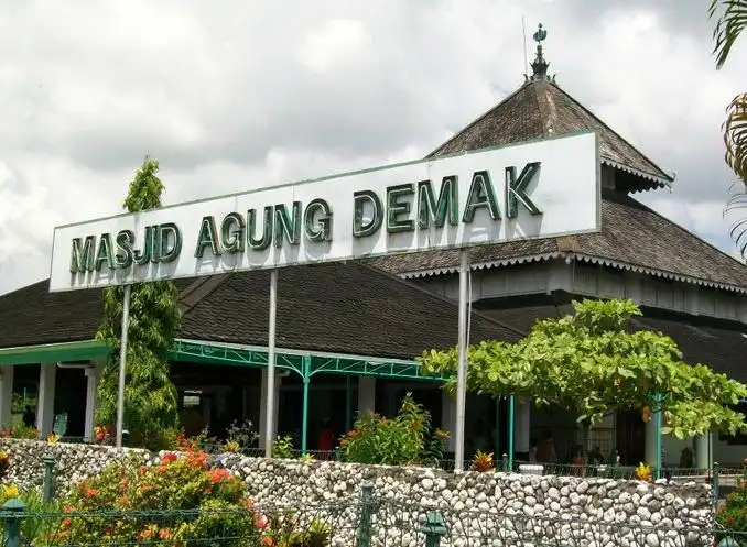 Hotel di Kecamatan Karangtengah