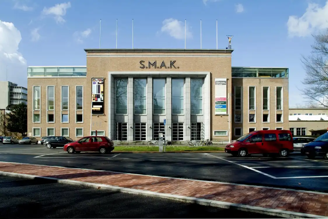 Các khách sạn gần Stedelijk Museum voor Actuele Kunst SMAK