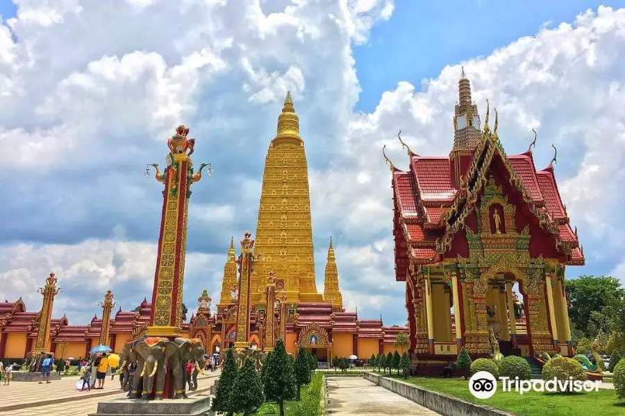 Wat Maha That Wachiramongkol