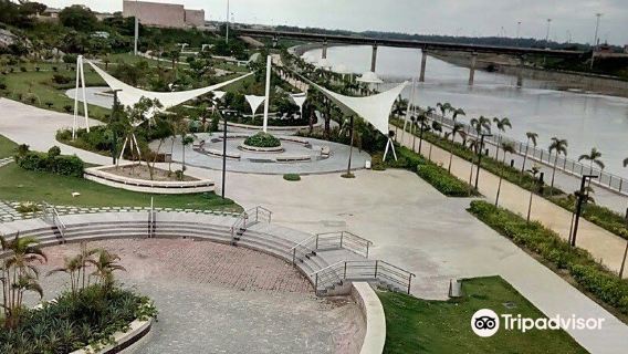 Gomti Riverfront Park