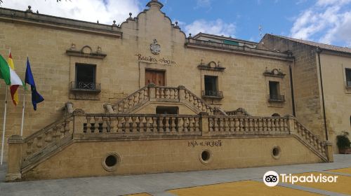 Convento de los Capuchinos / Biblioteca Municipal