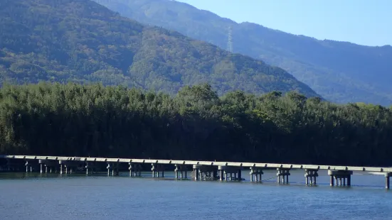 川島潜水橋