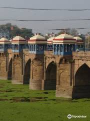 Shahi bridge