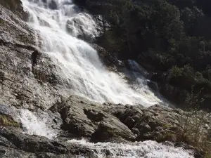 Cascade du Voile of the Mariee