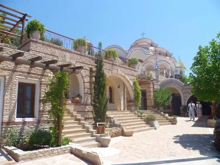 Hotels in Messapia