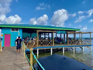 Wayos Beach Bar