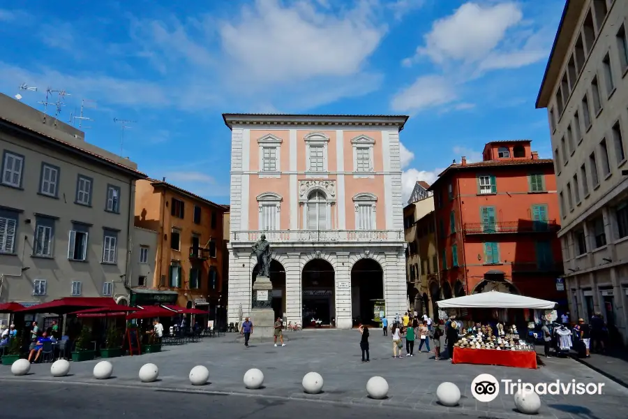 Piazza Giuseppe Garibaldi