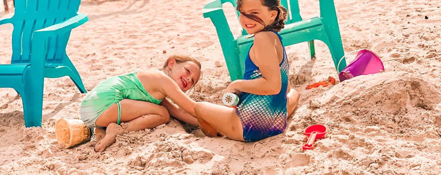 Franky & Louie's Beachfront Bar & Grill