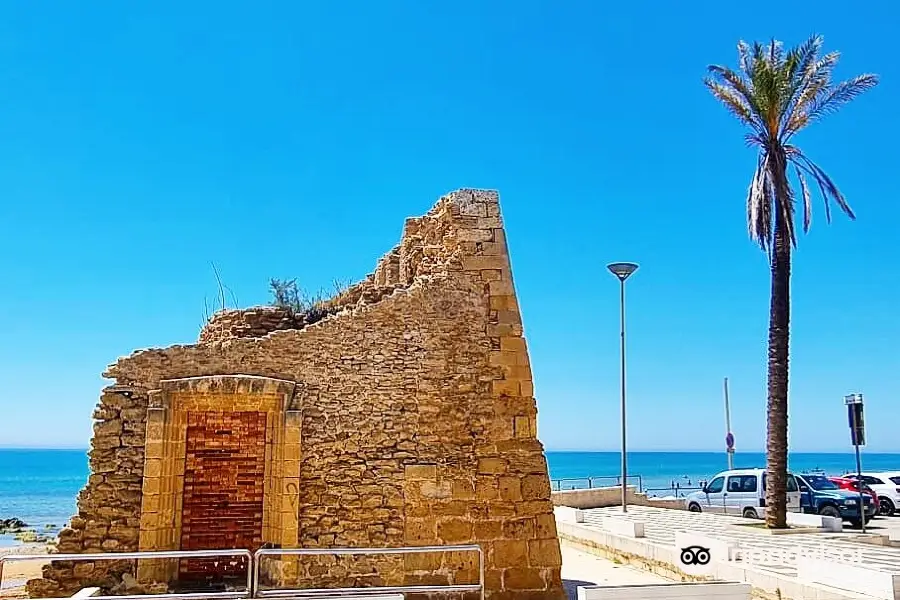 Torre Saracena di Tre Fontane