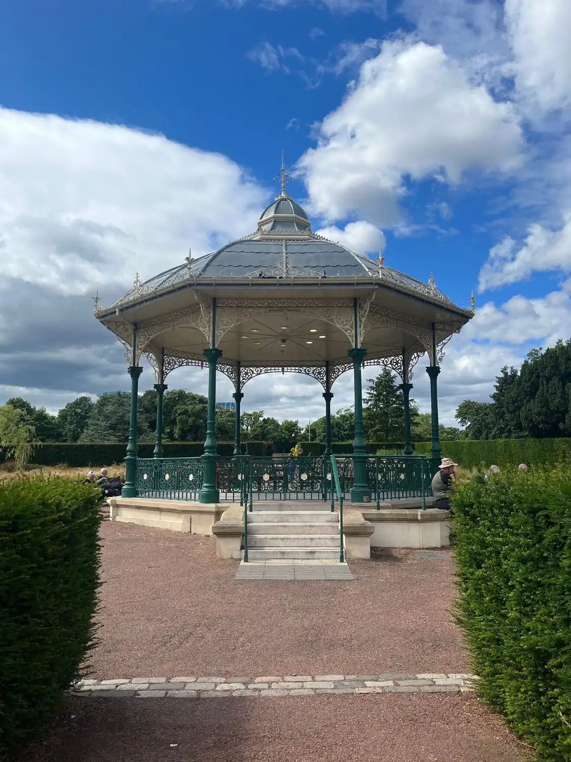 Hotels near Saughton Park & Gardens