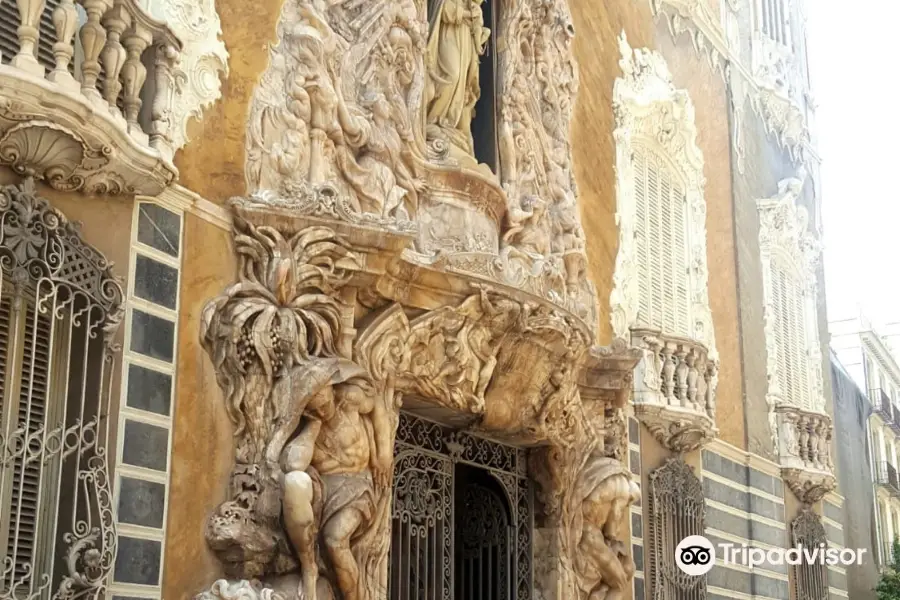 Museo Nacional de Cerámica y Artes Suntuarias González Martí