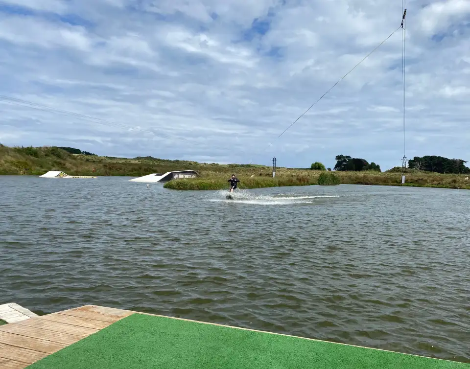 5_OFF THE LOOP Wake Park